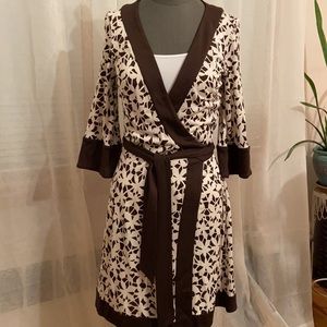 Diane Von Furstenberg silk wrap dress, size 6